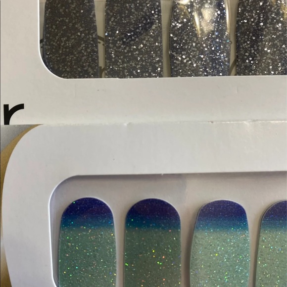 Color Street set of 4 - Picture 3 of 5